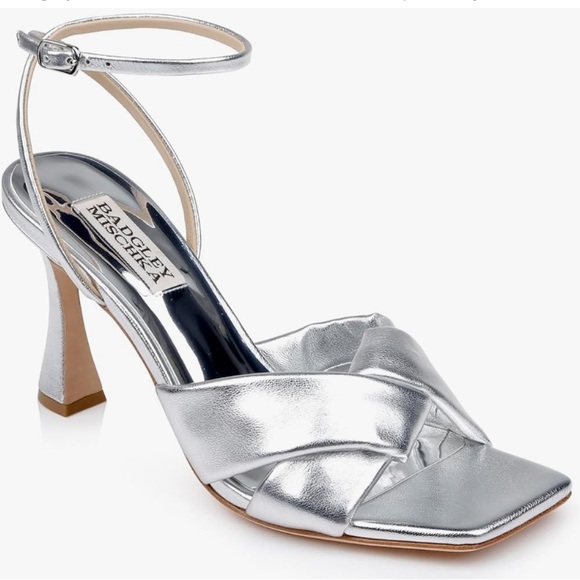 NWB Badgley Mischka Women's Collection Brinlee II Ankle Strap Sandal size 6 - Picture 1 of 11